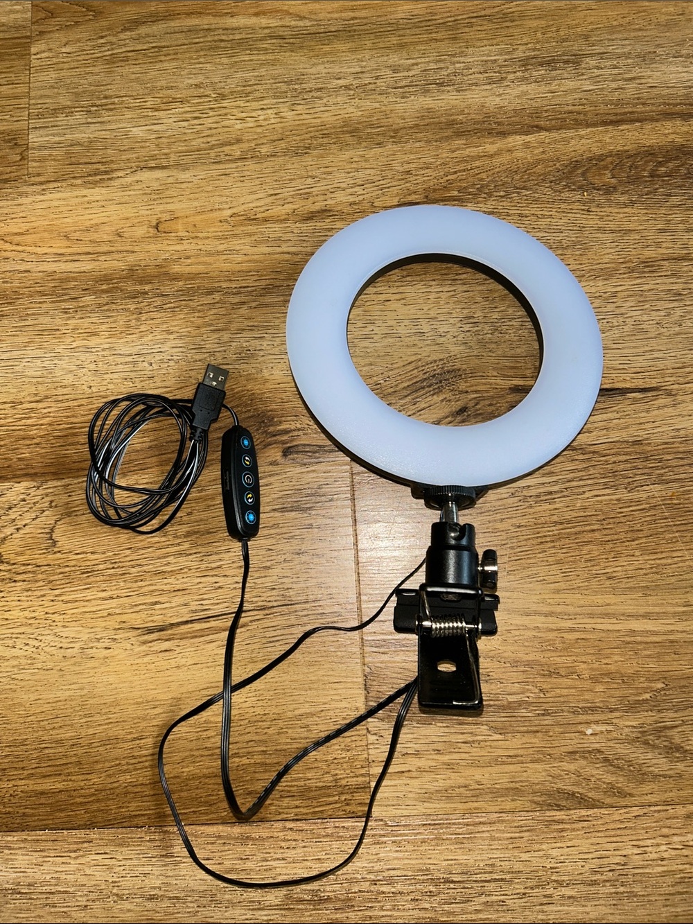 Atmoko/VicTsing White Clip-On LED Ring Light for VR/AR Accessories